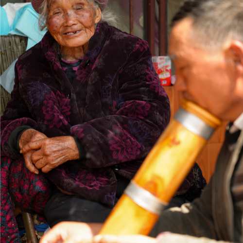 donna dai piedi di loto